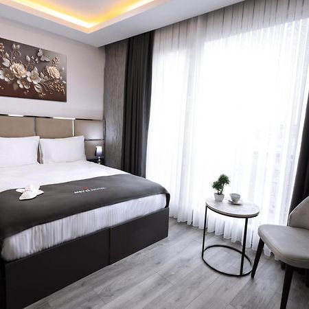 Meyzi Hotel イスタンブール エクステリア 写真